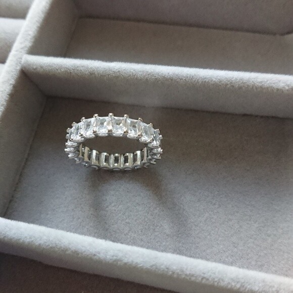 Cubic Zirconia silver tone Ring size 7 - Picture 9 of 12